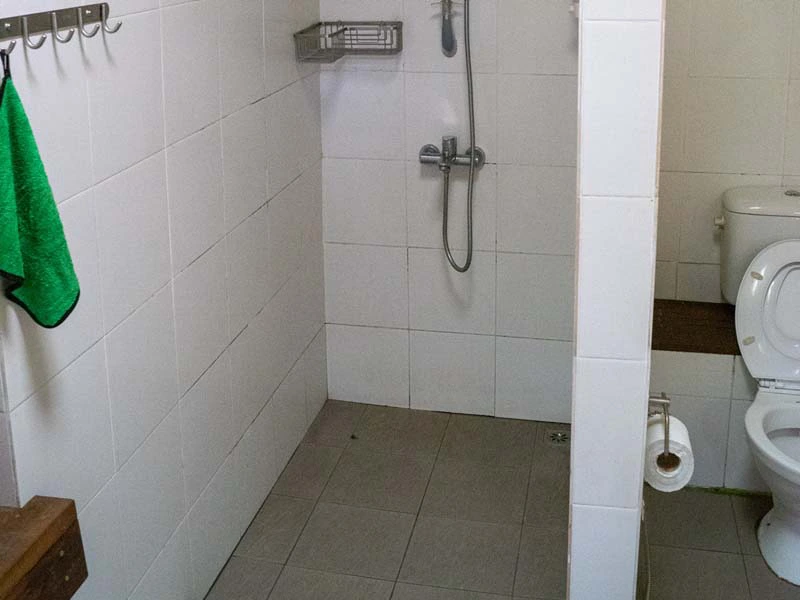 Ihr komfortables Bad mitten im Dschungel