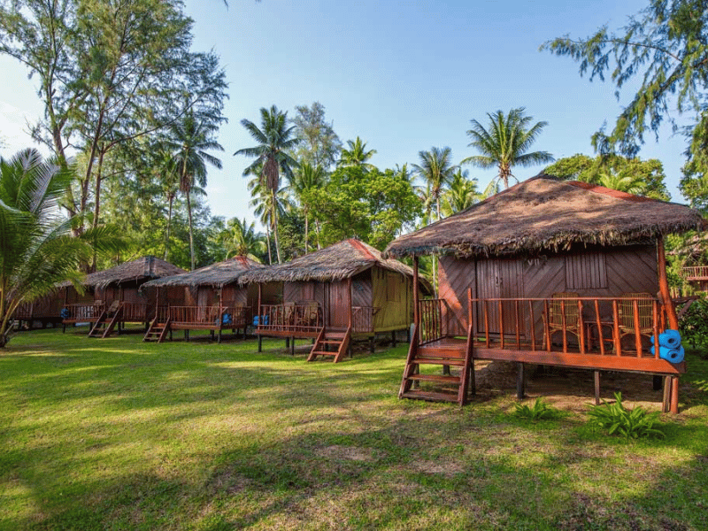 Hütten auf Pulau Sibu in Malaysia