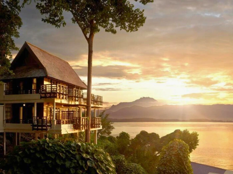 Komfortable Unterkunft auf Pulau Gaya. Borneo