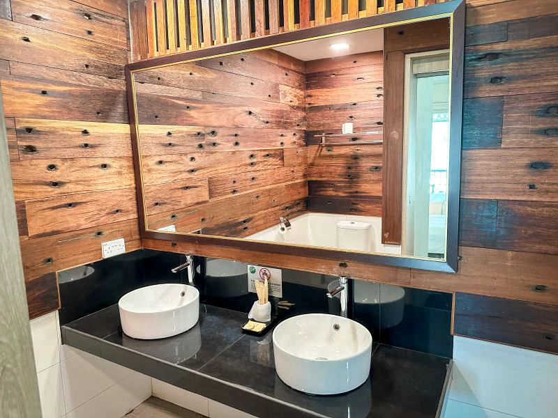 Badezimmer im Hotel auf Rawa Island, Malaysia