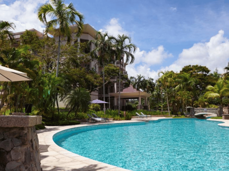 Pool im stilvollen Hotel in Brunei