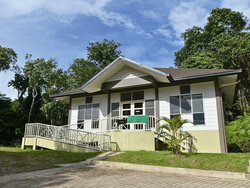 Lodge im Deramakot Forest Reserve auf Borneo