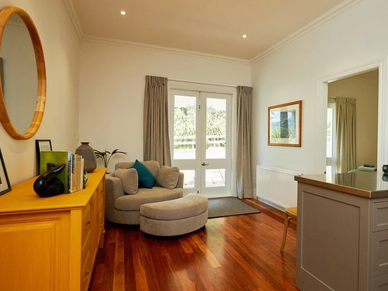 Gemütliche Sitzecke im Hotel in Kaikoura, Neuseeland