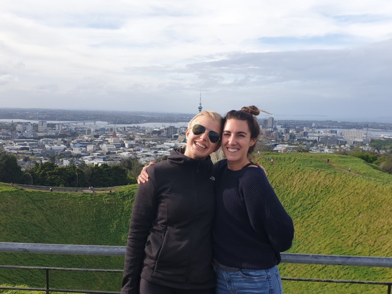 Touristinnen in Auckland