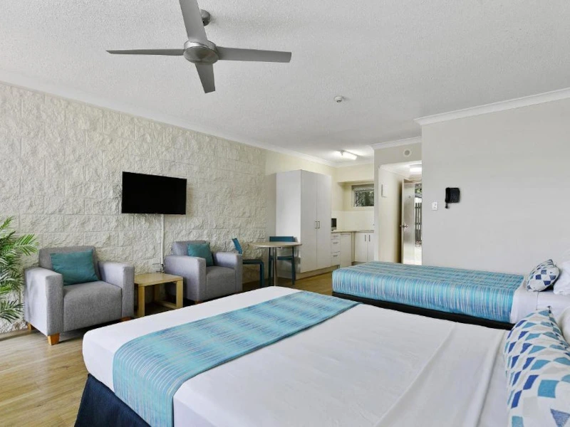 Geräumiges Hotelzimmer auf Fraser Island, K'gari, Australien
