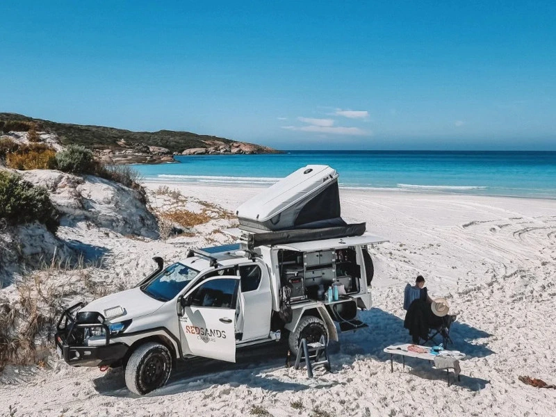Dachzelt Camper in Westaustralien am Strand