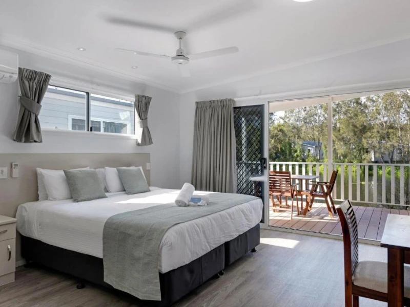 Schlafzimmer in der Cabin an der Byron Bay in Australien