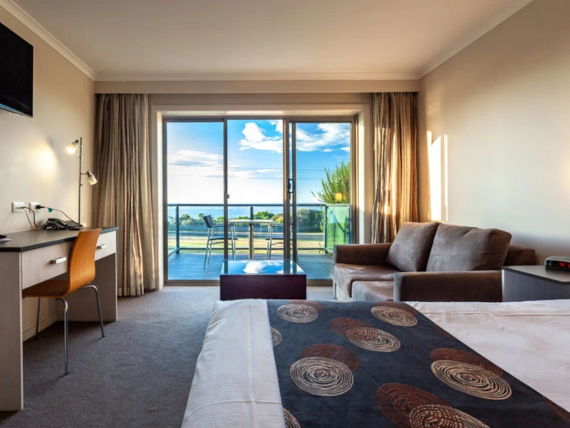 Schöne Aussicht auf das Meer aus Hotelzimmer in Bicheno, Gruppenreise Tasmanien