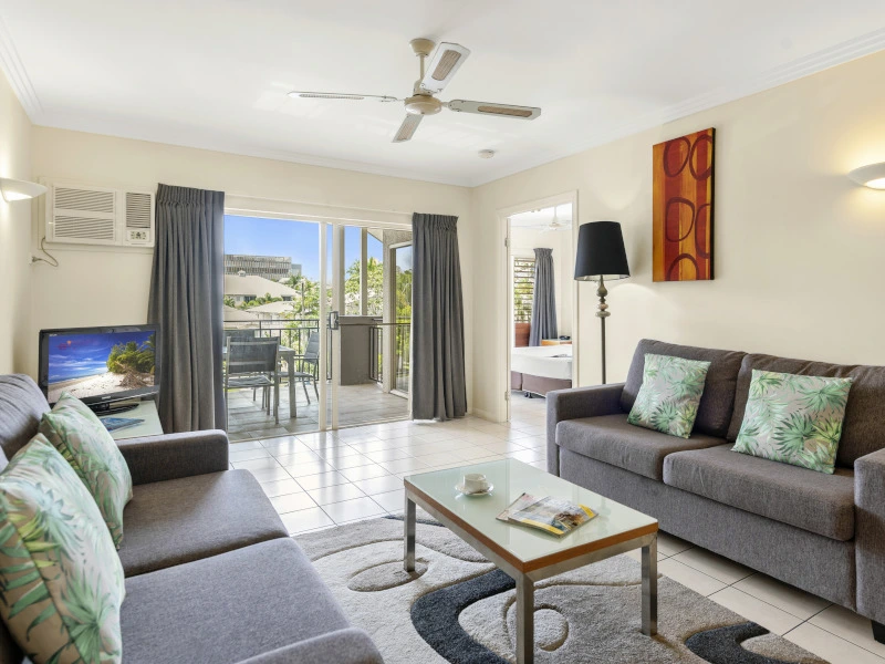 Wohnzimmer im Apartment in Cairns, Australien