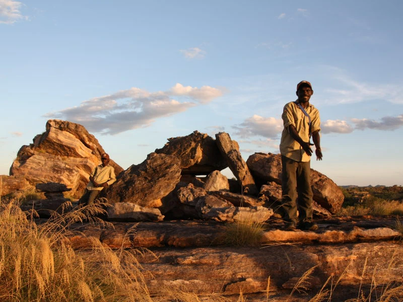 Aborigine Ranger am Ubirr Rock