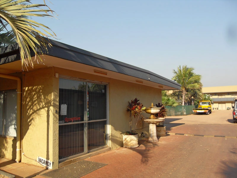 Außenansicht des Outback Motels am Tennant Creek in Australien