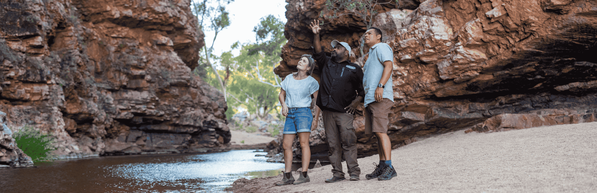 Wanderer im Canyon im Northern Territory