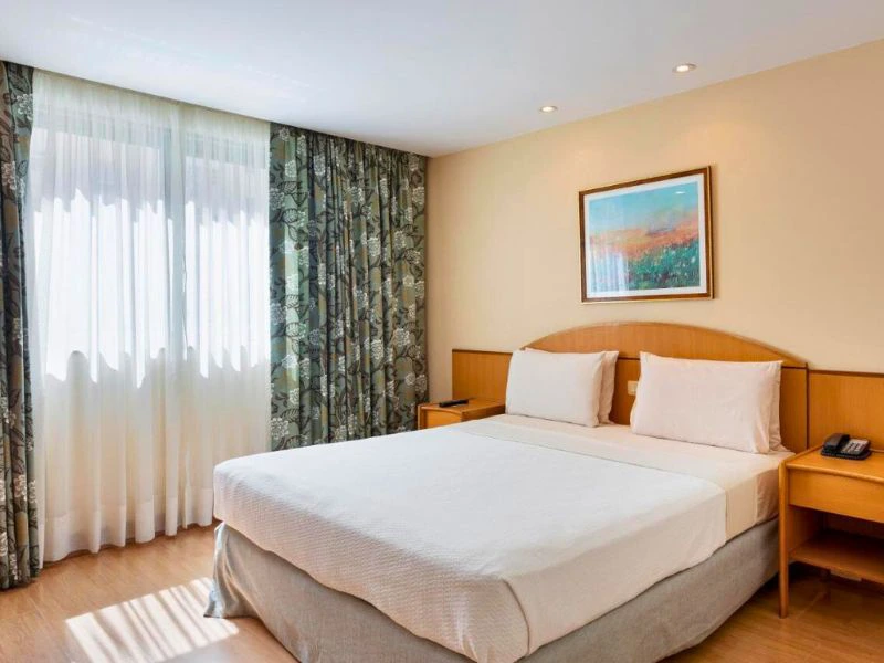 Modernes Hotel in Rio