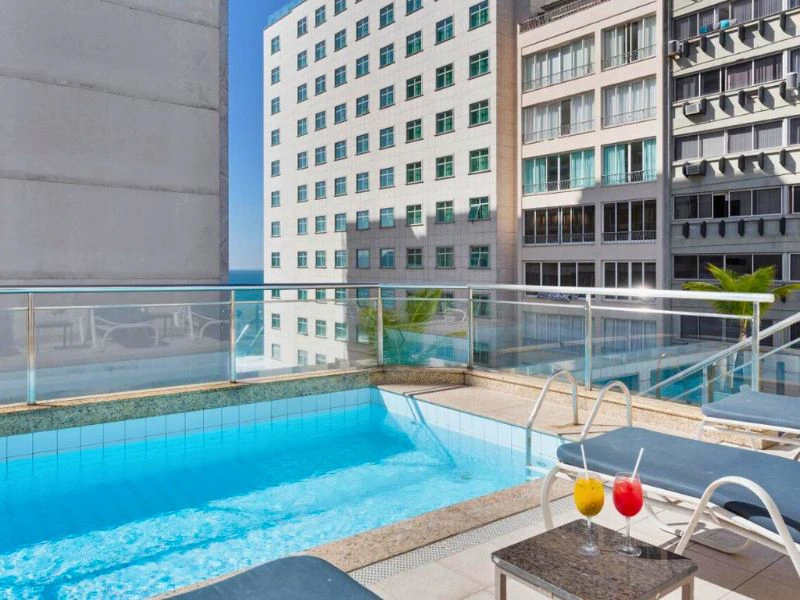 Modernes Hotel in Rio