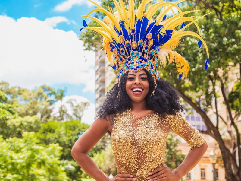 Frau beim Karneval in Rio