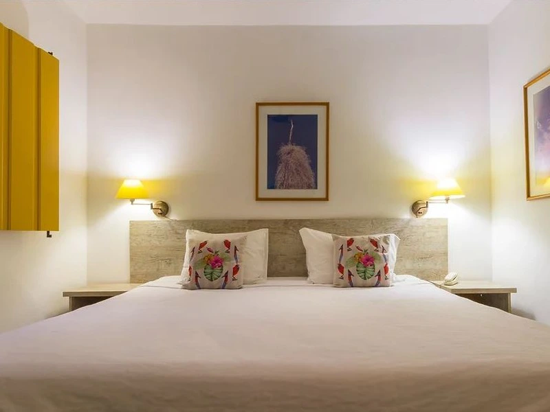 Gemütliches Zimmer im Hotel in Paraty, Brasilien