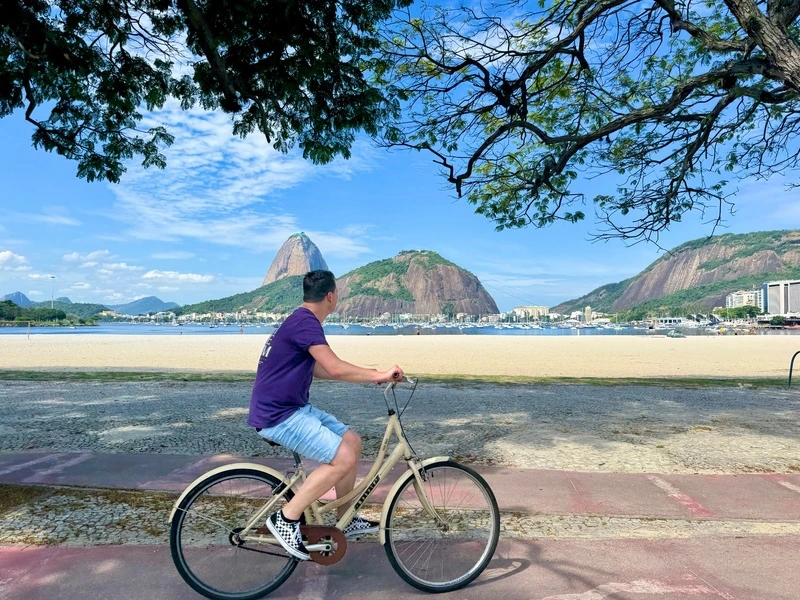 Radtour am Strand von Rio de Janeiro