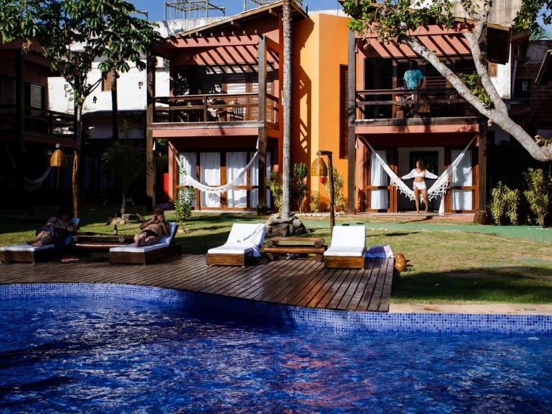 Poolbereich des Hotels in Jericoacoara, Brasilien