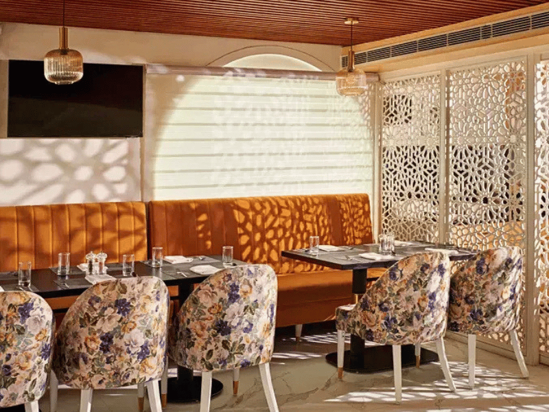Restaurant im Hotel in Delhi, Indien
