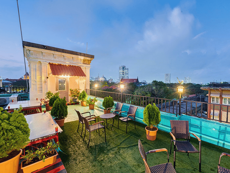 Dachterrasse im Hotel in Mumbai, Indien