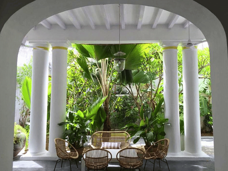 Außenbereich im Hotel in Pondicherry, Indien