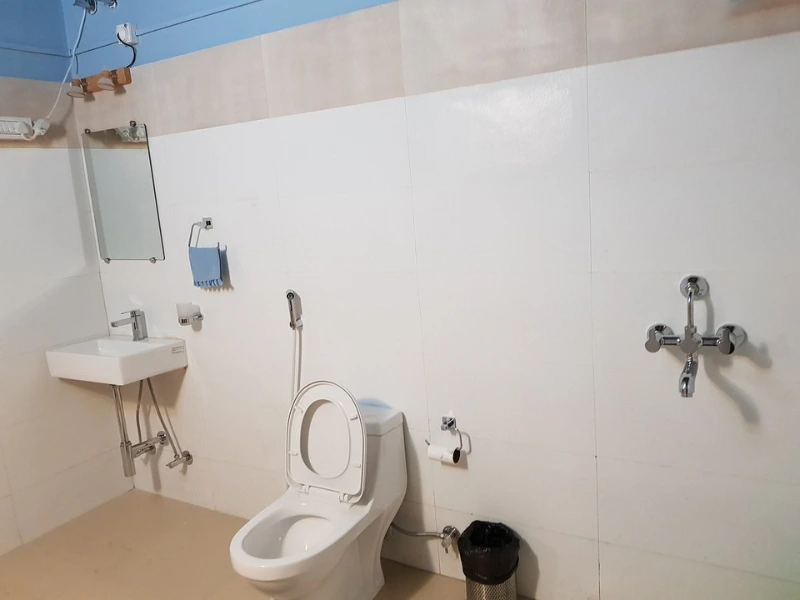 Bad im Dschungel Camp in Sundarbans in Indien