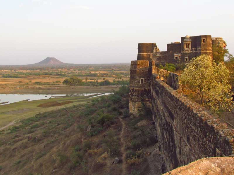 Kajasthan Rundreise: Ausblick vom alten Fort von Shahpura