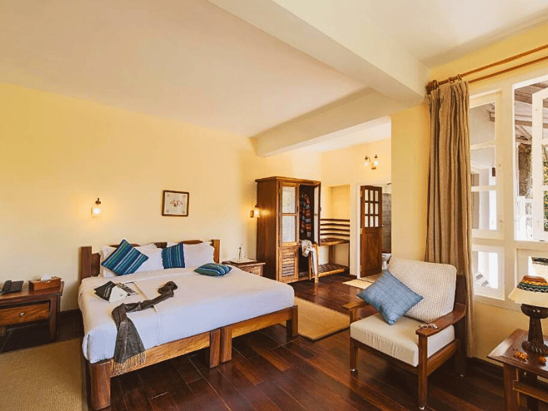 Zimmer im komfortablen Hotel in Munnar, Indien