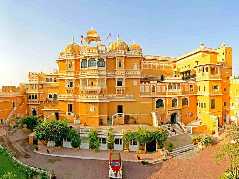 Hotel in Deogarh