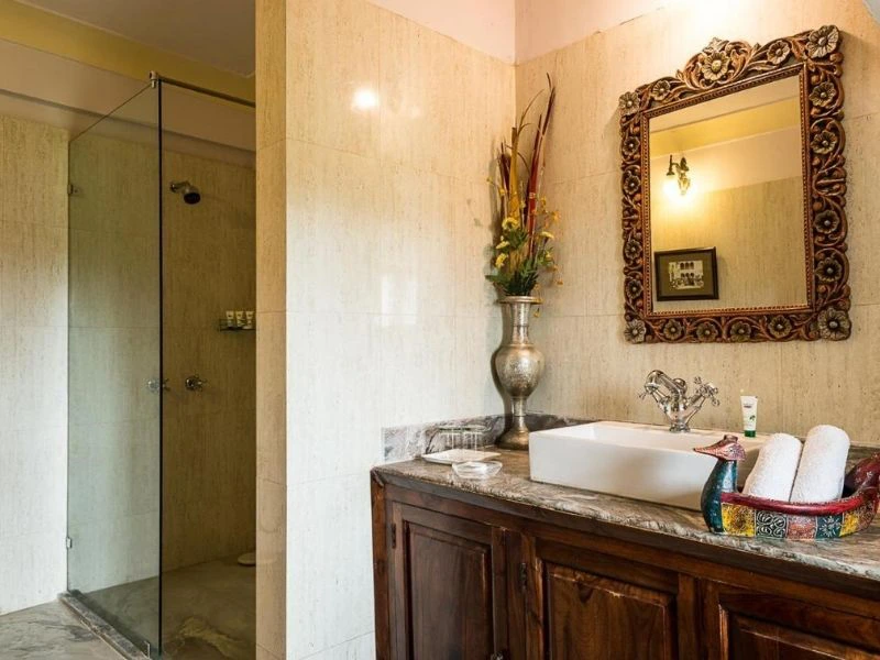 Hotelzimmer, Fort Barli