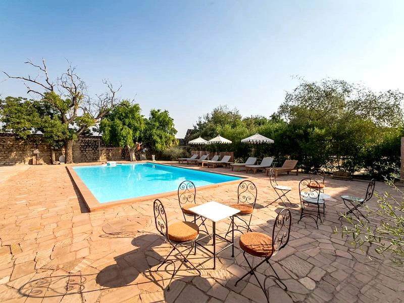 Hotel in Chandelao - Pool