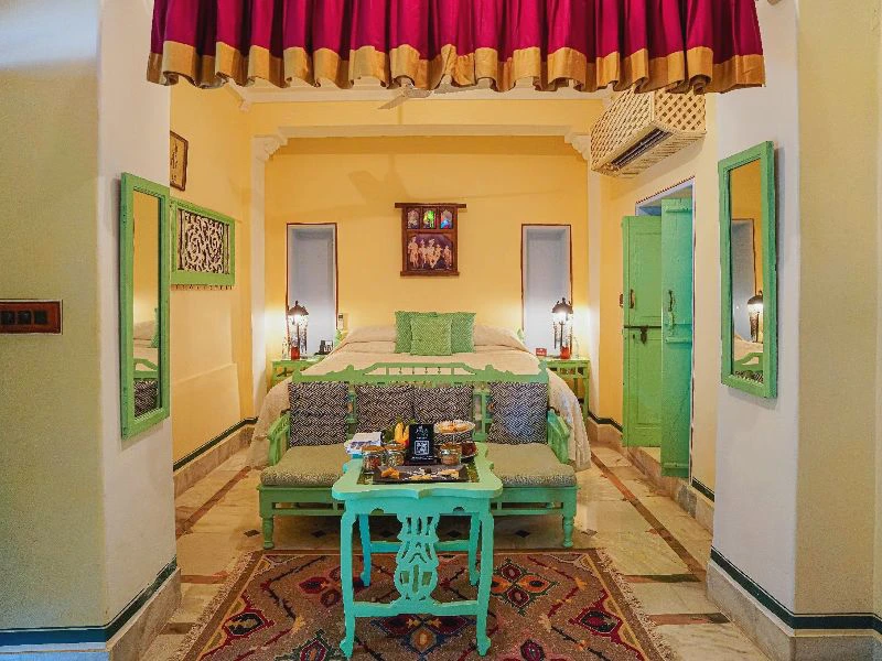 Schlafzimmer im Hotel in Narlai