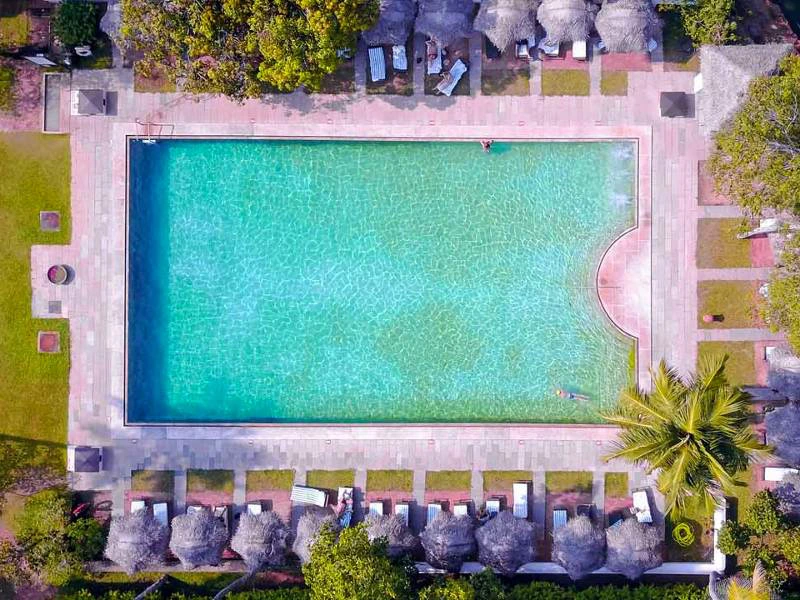 Hotelpool in Marari Beach