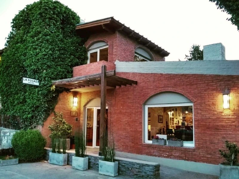 Hotelfront in Puerto Madryn in Argentinien