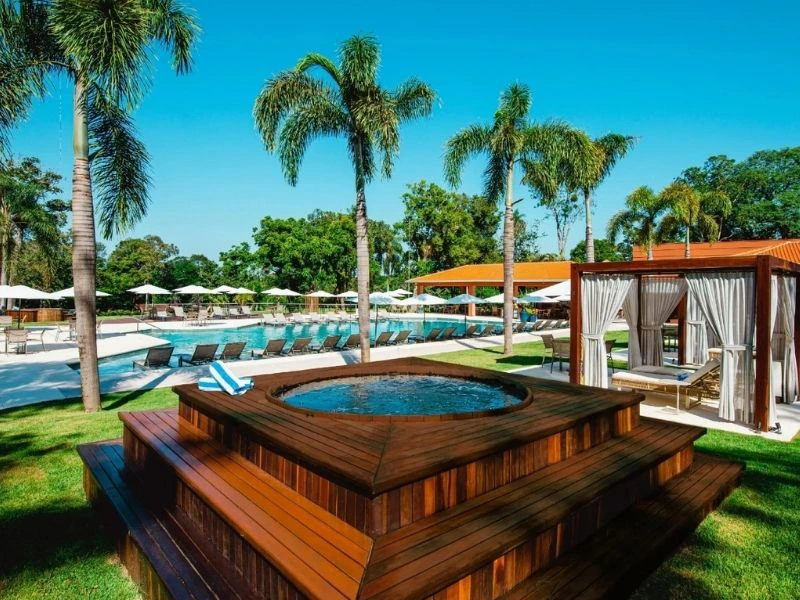 Hotelpool bei den Iguazu Wasserfällen in Argentinien