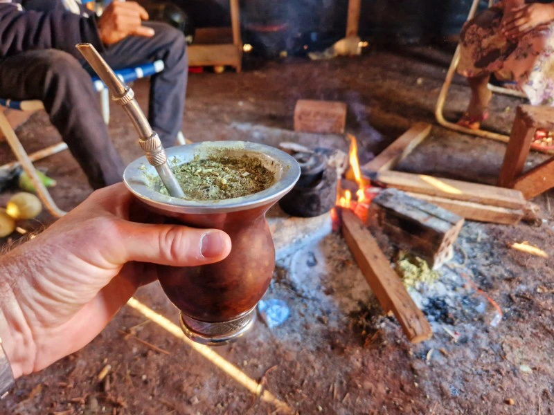 Mate-Becher in der indigenen Bevölkerung