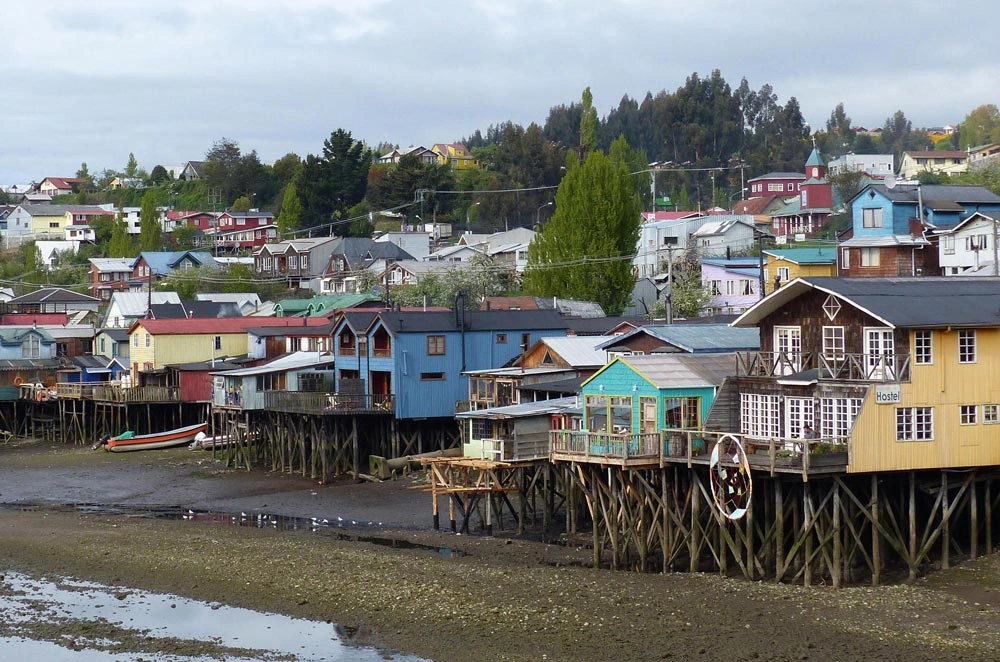 Stelzenhäuser in Palafitos in Chile