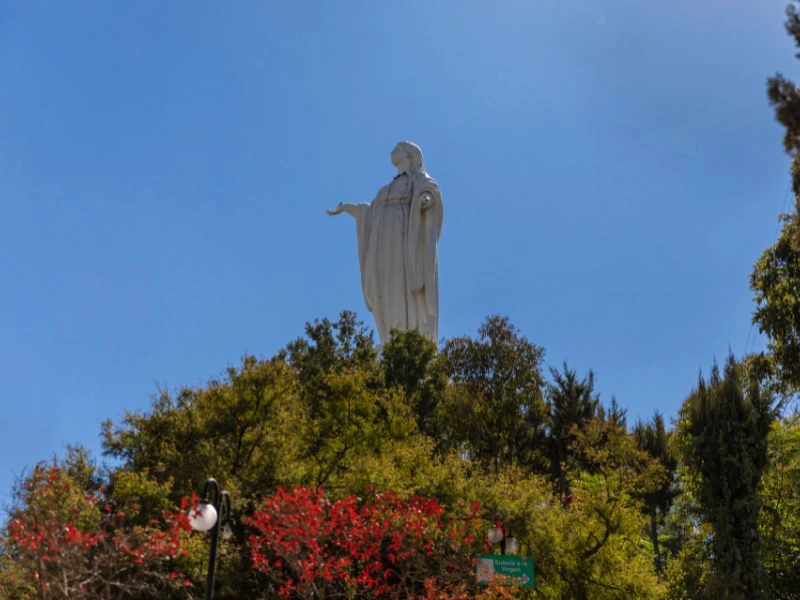 Marienstatue auf dem Cerro San Cristóbal