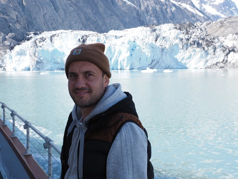 Reisespezialist Marc bei einer Bootstour