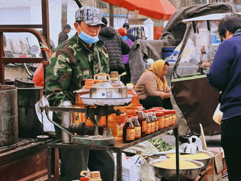 Lokaler Markt bei Chengdu Village Tour