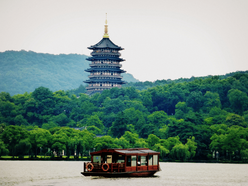 Boot auf dem Westlake in Hangzhou, China