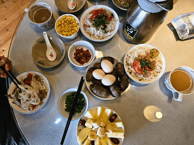 Mahlzeit beim Homestay in China