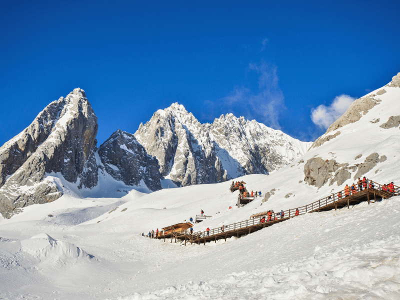Jade Schneeberg in Lijiang in China