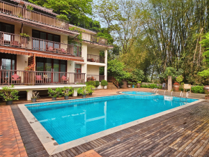 Komfortables Hotel mit Pool in Yangshuo