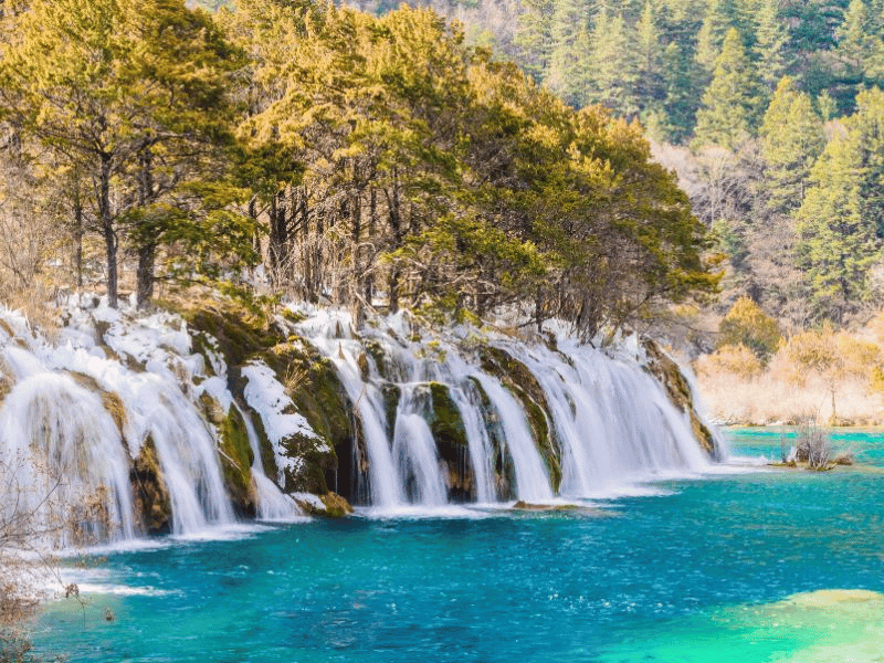 Wasserfall im Jiuzhaigou Nationalpark