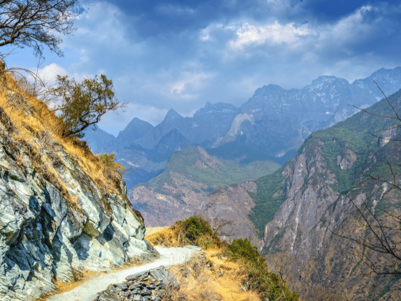 Wanderweg in der Tiger Leaping Gorge, China