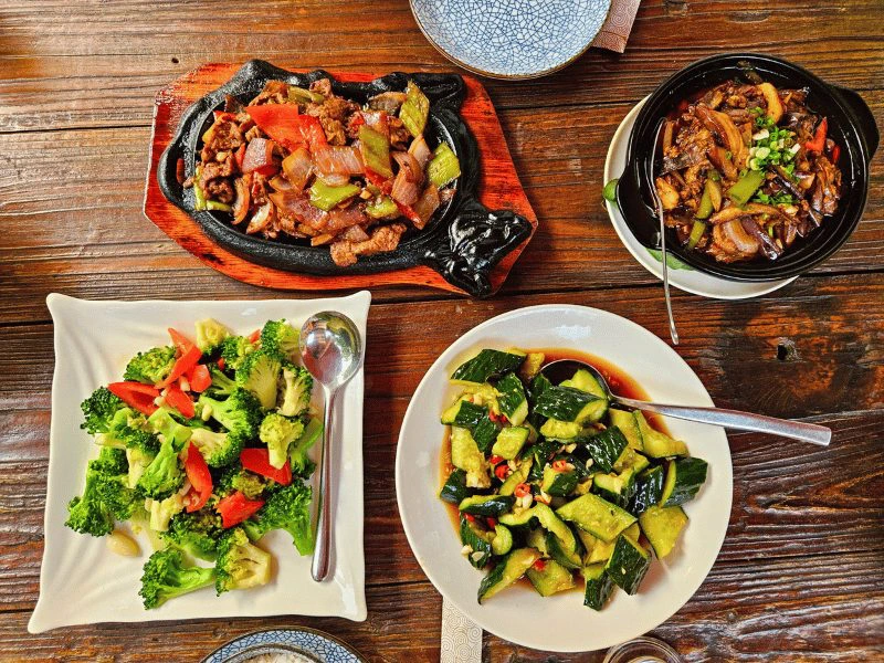 Mittagessen im Hotel in Yangshuo