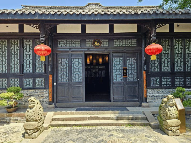 Eingang zum Komforthotel in Chengdu