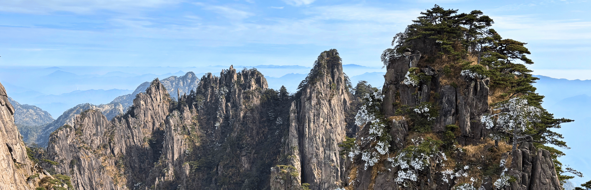 Ausblick auf die Gelben Gerge Huangshan, China