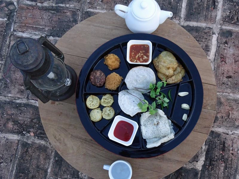 Picknick am Tempel von Bagan